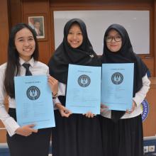 FMIPA LULUSKAN MAHASISWA BERPRESTASI INTERNASIONAL 