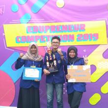 MAHASISWA PENDIDIKAN AKUNTANSI FE UNY JUARA III LCCAN 2019