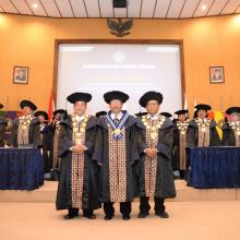 PENGUKUHAN GURU BESAR BIDANG KIMIA ANALITIK