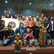 SABET 6 PENGHARGAAN, TIM ROBOT UNY RAIH JUARA UMUM KONTES ROBOT INDONESIA (KRI) REGIONAL 3 2019