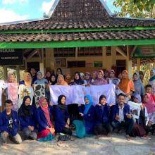  PELATIHAN PEMBUATAN ECOPRINT OLEH KKN UNY